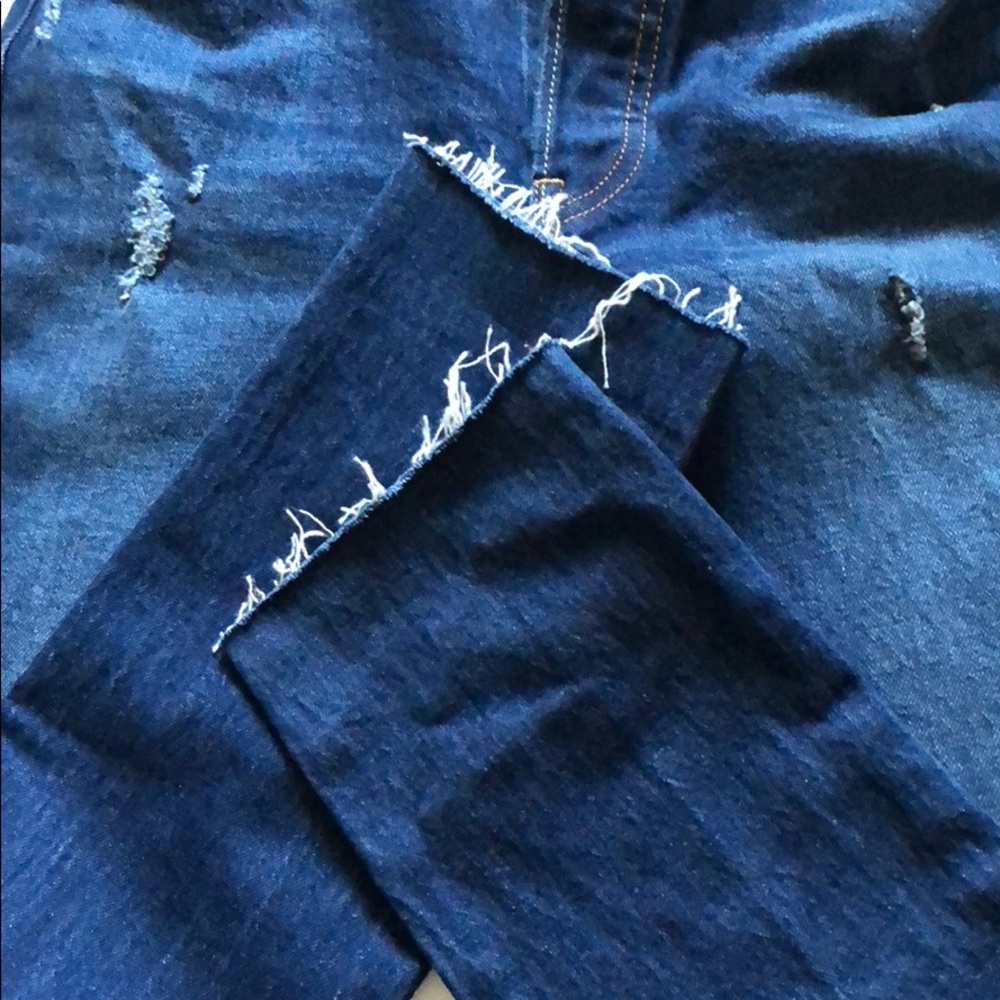 NWTLevi's 501 Skinny Stretch with Raw Hem - Picture 4 of 8